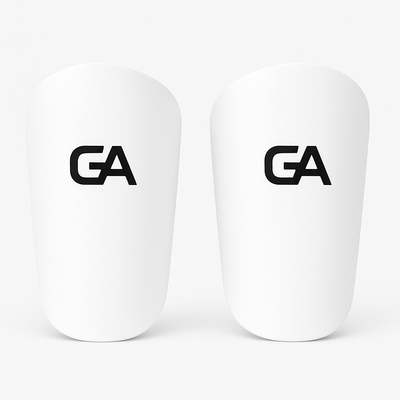 Mini protège-tibias GA blancs avec logo GA